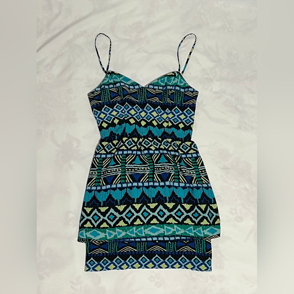 Bebe Blue‎ Geometric Tribal Print Strappy Cage Back Bodycon Mini Dress Womens S